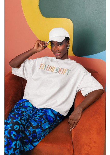 Unisex Cause I'm Miserable! Sırt Baskılı Tişört, Oversize Taylor Swift Temalı Bisiklet Yaka T-Shirt fiyatları