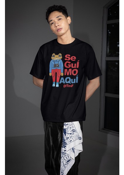 Unisex Se Gui Mo Aqui Dtmf Yazılı Tişört, Oversize Bad Bunny Temalı Bisiklet Yaka T-Shirt fiyatları