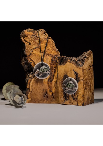 Kaplumbağa Desen Seramik Kolye – Stres ve Denge Kolyesi fırsatları