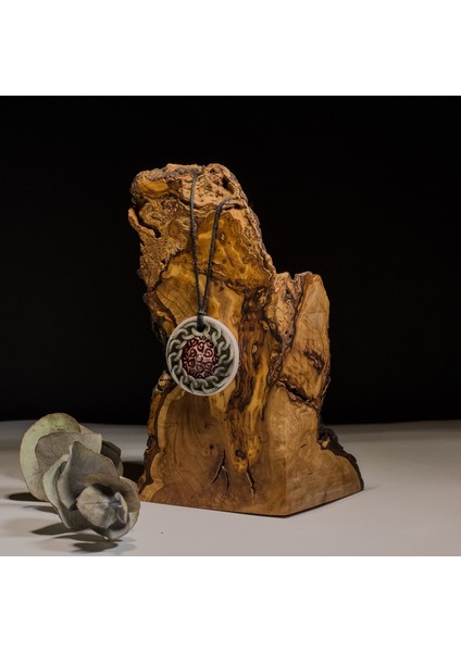 Kırmızı Spiral Koruma Seramik Kolye – Stres ve Denge Kolyesi modelleri