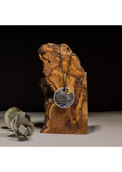 Geceye Yolculuk Seramik Kolye – Stres ve Denge Kolyesi