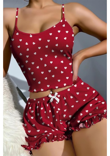 Pamuklu Kırmızı Üstüne Beyaz Kalp Desen Fitilli Askılı Şortlu Pijama Takımı fiyatları