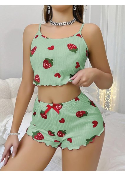 Pamuklu Yeşil Üstüne Çilek Desen Fitilli Askılı Şortlu Pijama Takımı fiyatları