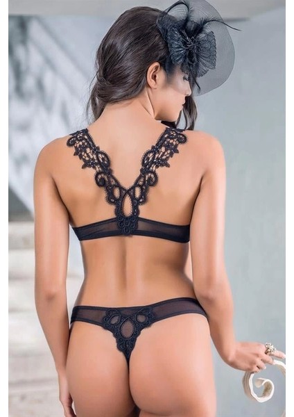 Balenli Destekli Dolgulu Sırt Detaylı Dantelli Sütyen ve String Takım