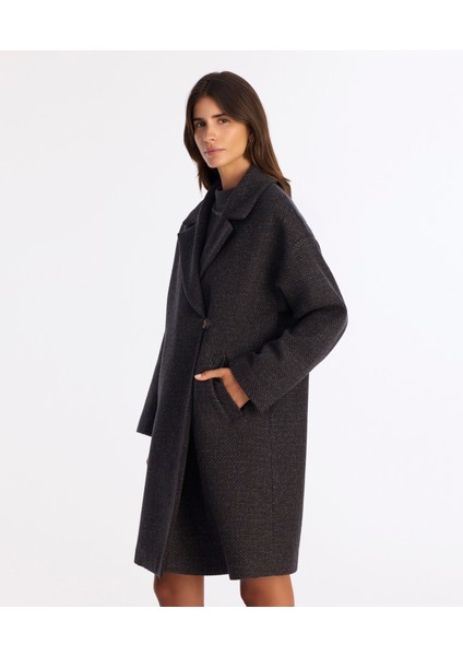 Geniş Ceket Yaka Uzun Kol Palto modelleri