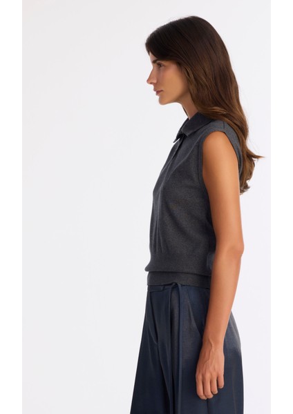 Regular Yarım Balıkçı Yaka Kolsuz Kazak fiyatları