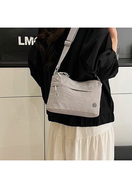 Moda Crossbody Kadın Basit Omuz Çantası (Yurt Dışından) fırsatları