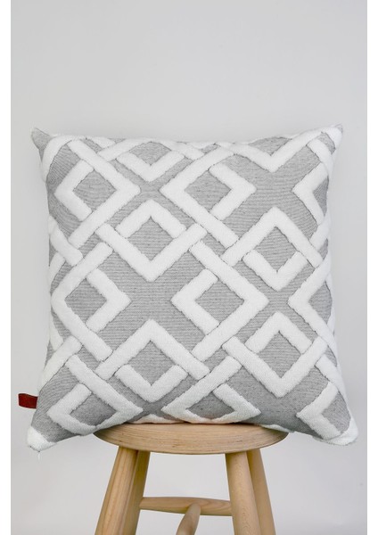 Gri Punch Desenli Dekoratif Kırlent Kılıfı – Pamuk ve Mikro Polyester, Çift Taraflı, Gizli Fermuarlı