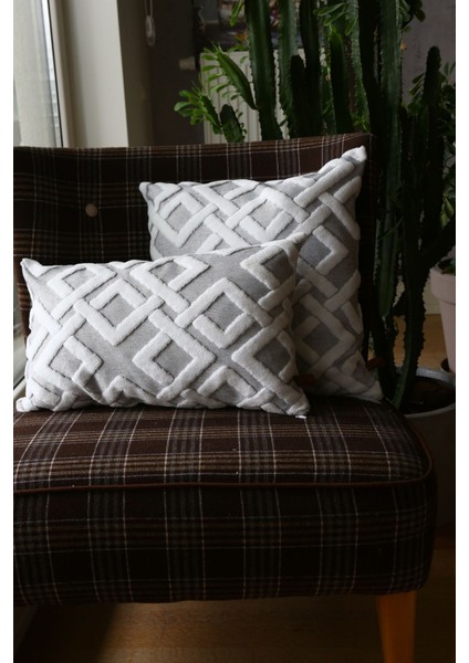 Gri Punch Desenli Dekoratif Kırlent Kılıfı – Pamuk ve Mikro Polyester, Çift Taraflı, Gizli Fermuarlı