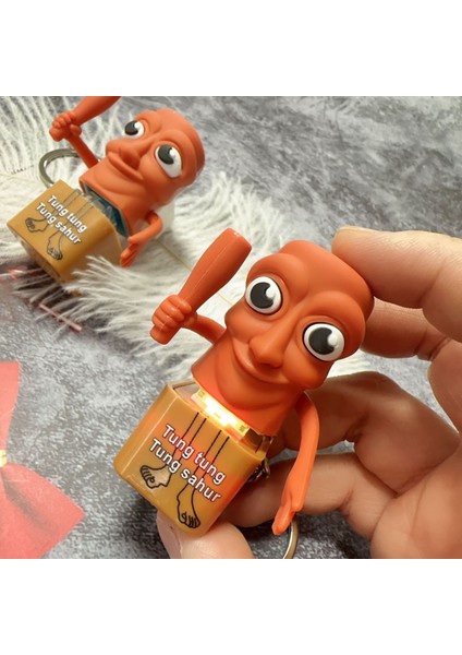 Shan Hai Jing Tungtungtung Sahur Anahtar Tutucu Üçlü Set, Işıklı ve Sesli Ahşap Çubuklu Figür (Yurt Dışından) fırsatları