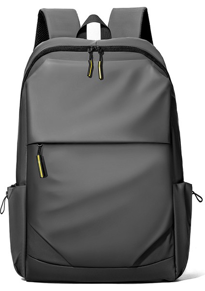 Yeni Ortaokul Öğrencileri ve Üniversite Öğrencileri Için Büyük Kapasiteli Okul (Yurt Dışından)