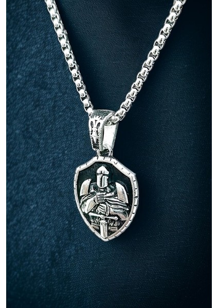 Gümüş Kaplama Krom-Çelik Erkek Kolyesi Kraliyet Şovalye Madalyon fiyatları