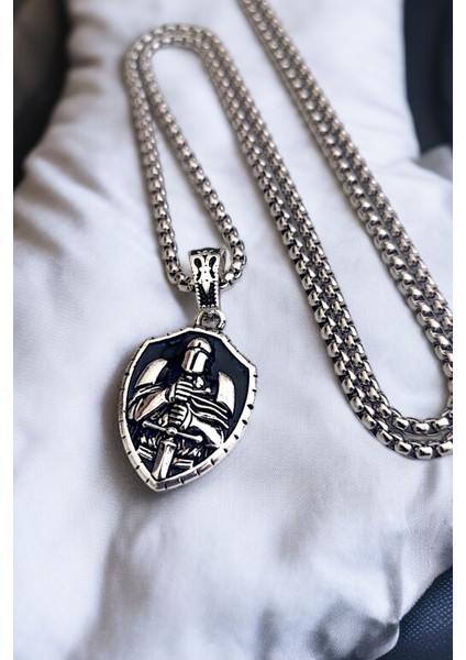 Gümüş Kaplama Krom-Çelik Erkek Kolyesi Kraliyet Şovalye Madalyon indirimleri