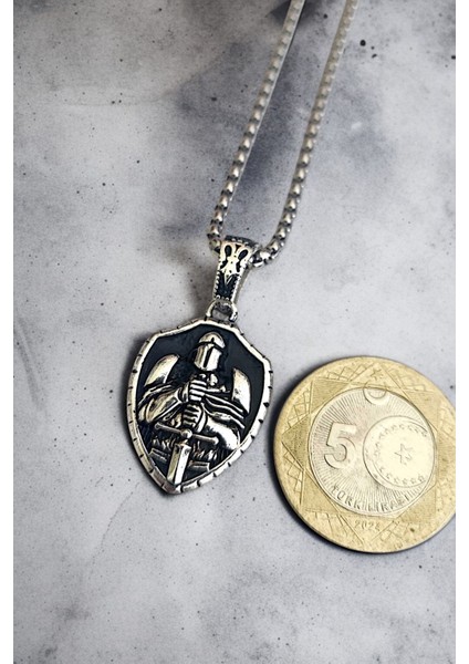 Gümüş Kaplama Krom-Çelik Erkek Kolyesi Kraliyet Şovalye Madalyon