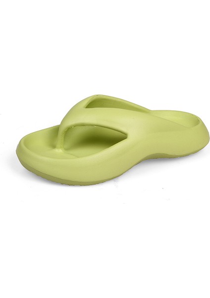 Kadınlar Yaz Dışında Kalın Tabanlı Kaymaz Plaj Ayak Terlikleri Giyerler (Yurt Dışından)