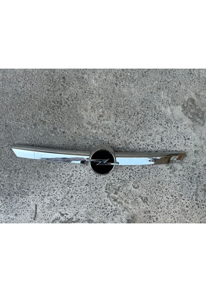 Opel Corsa C Ön Panjur Nikelaj 2004> 1400854