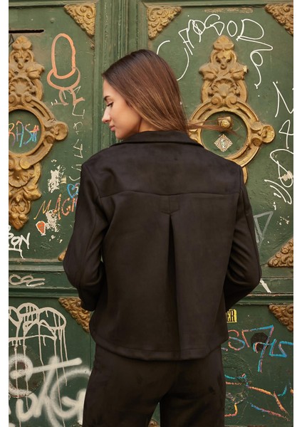 Kadın Yakalı Rahat Kesim Uzun Kol Hafif Likralı Süet Kumaş Düğmeli Cepli Blazer Ceket-Siyah indirimleri