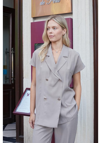 Kadın Ipeksi Modal Kumaş Yakalı Düşük Omuzlu Kruvaze Yelek Ceket-Vizon modelleri