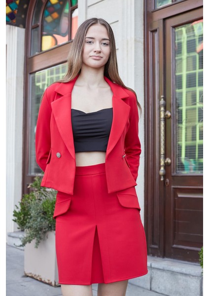 Kadın Hafif Esnek Kumaş Yakalı Cep Kapaklı Uzun Kol Düğmeli Blazer Ceket-Kırmızı indirimleri