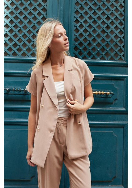 Kadın Ipeksi Modal Kumaş Yakalı Düşük Omuzlu Kruvaze Yelek Ceket-Camel indirimleri