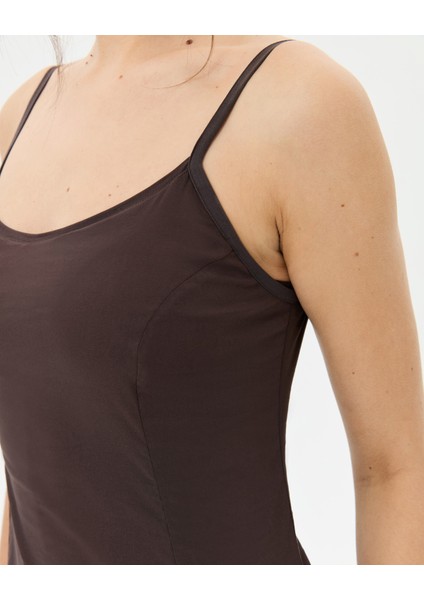 Kadın Kahverengi Tulumlu Spor Elbise - Organik Pamuk Dış, EcoVero™ Viskoz İç, Ayarlanabilir Askılı, Fermuarlı, İç Şort Katmanlı Yoga Elbisesi fırsatları