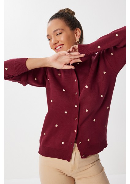 Kalp Nakışlı Şık Düğmeli Triko Hırka LNX0008 Bordo