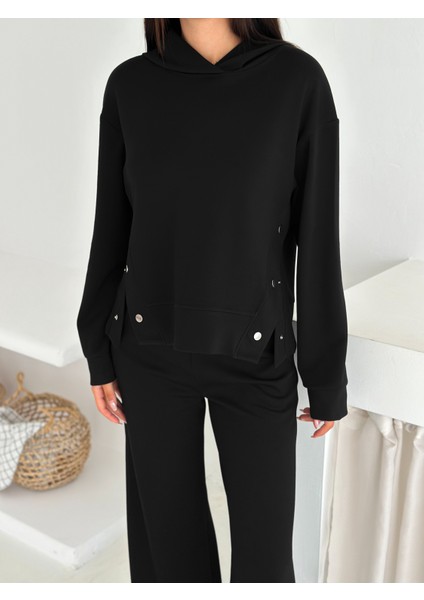 Yumuşak Dokulu Modal Kumaş Kapüşonlu Çıtçıt Detaylı Eşofman Takımı