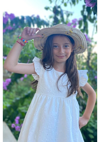 Kız Çocuk Elbise Çiçek Nakışlı Arma Detaylı 4-9 Yaş, Ekru