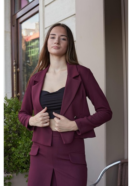 Kadın Hafif Esnek Kumaş Yakalı Cep Kapaklı Uzun Kol Düğmeli Blazer Ceket-Bordo indirimleri