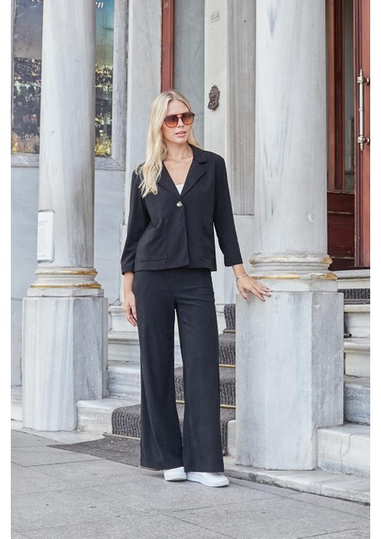 Kadın Kadife Likralı Esnek Yumuşak Dokulu Yüksek Bel Yan Cepli Bol Paça Palazzo Pantolon-Siyah