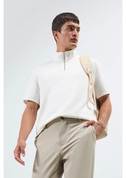 Regular Fit Dik Yaka Yarım Fermuarlı Ağır Kumaş Kısa Kollu Tişört