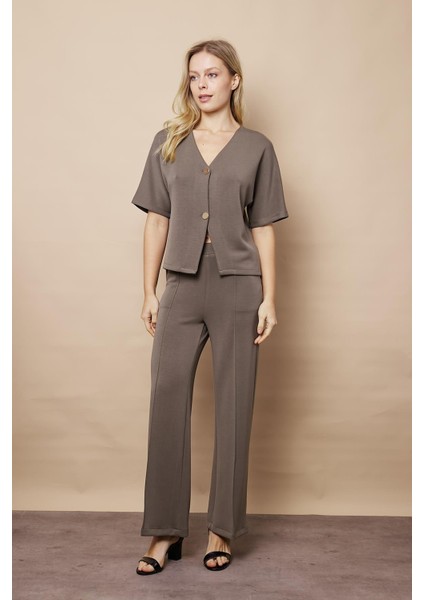 Kadın 1.sınıf Kaliteli Modal Esnek Kumaş Yüksek Bel Önden Dikişli Yan Cepli Bol Paça Palazzo Pantolon-Haki fiyatları