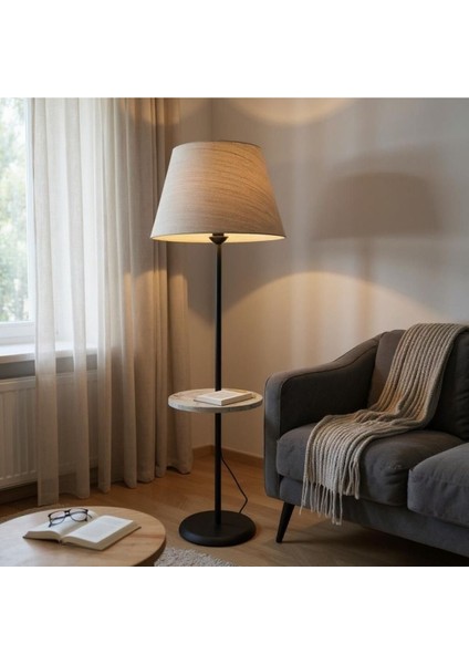 Retain Siyah Ayaklı Rattan Şapkalı Lambader