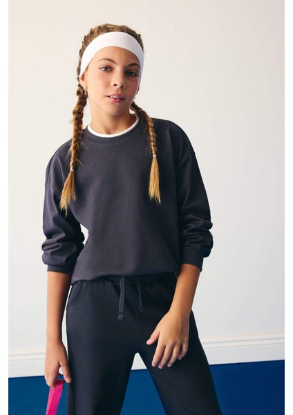 Kız Çocuk Relax Fit Bisiklet Yaka Uzun Kollu Okul Tişörtü E8816A825AU