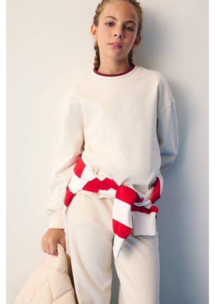 Kız Çocuk Relax Fit Bisiklet Yaka Okul Uzun Kollu Tişörtü E8816A825AU