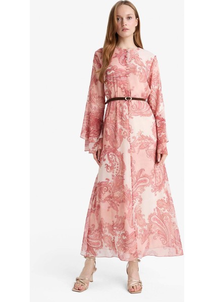 Kaçık Yaka Şal Desenli Uzun Kollu Kemerli Şifon Maxi Elbise G0016AX25AU fırsatları