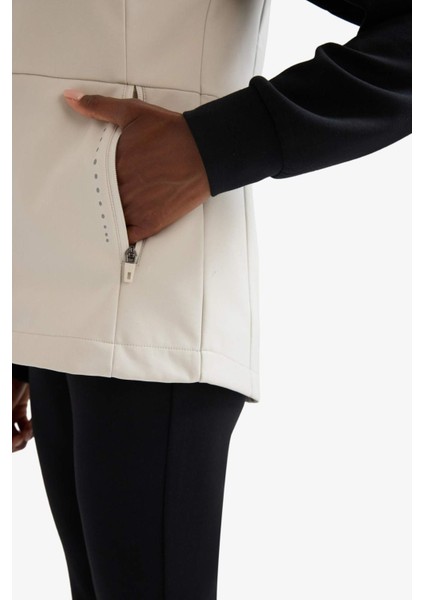 Fit Su Geçirmez Slim Fit Dar Kesim Kapüşonlu Fermuarlı Sporcu Softshell Yelek D6083AX25AU