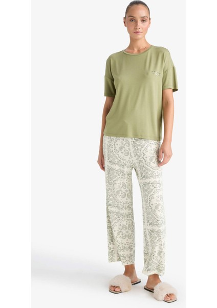 Pijama Takımı Regular Fit Kısa Kollu Üst Desenli Uzun Alt-Fall in Love F7560AX25AU fiyatları