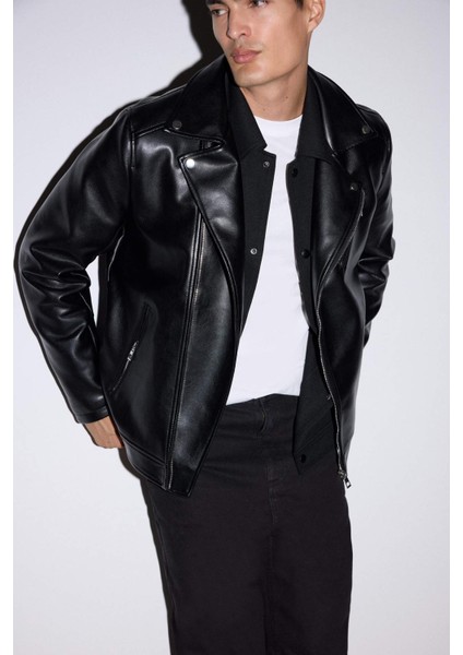 Su ve Rüzgar İtici Slim Fit Dar Kesim Mevsimlik Astarlı Fermuarlı İç Cepli Suni Deri Biker Mont C5715AX25AU modelleri