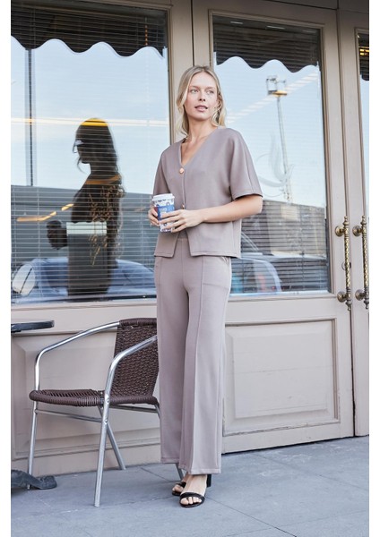 Kadın 1.sınıf Modal Esnek Kumaş Yüksek Bel Önden Dikişli Yan Cepli Bol Paça Palazzo Pantolon-Vizon fiyatları