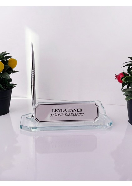 Kişiye Özel Müdür Yardımcısı Masa Isimliği | Ofis Masa Isimliği |işyeri Cam Isimlik | indirimleri