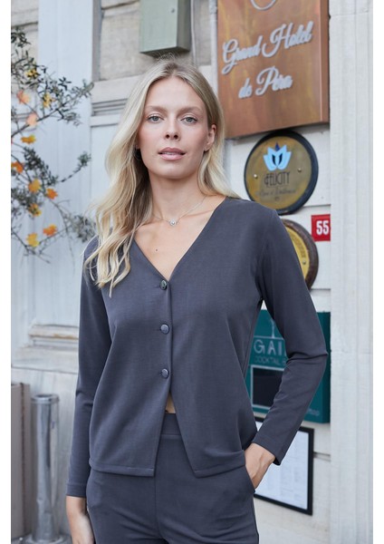 Kadın Esnek Ipeksi Modal Kumaş V Yaka Uzun Kol Düğmeli Ceket-Antrasit