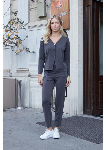 Kadın Esnek Ipeksi Modal Kumaş V Yaka Uzun Kol Düğmeli Ceket-Antrasit fırsatları