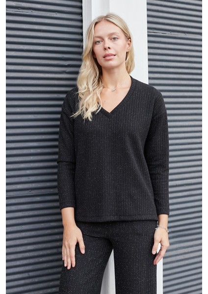 Kadın Simli Kaşkorse V Yaka Düşük Omuzlu Uzun Kol Yırtmaçlı Bluz -Siyah