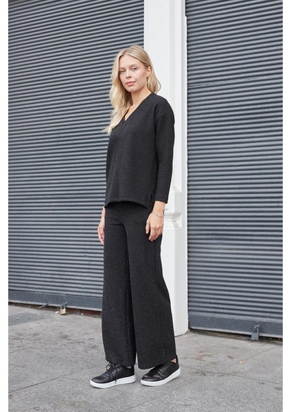 Kadın Simli Kaşkorse V Yaka Düşük Omuzlu Uzun Kol Yırtmaçlı Bluz -Siyah fiyatları