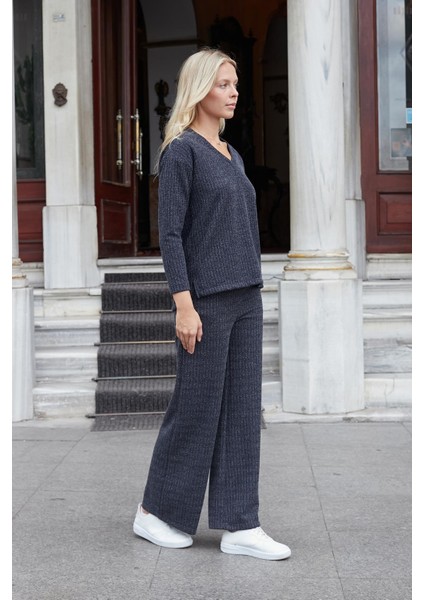 Kadın Simli Kaşkorse V Yaka Düşük Omuzlu Uzun Kol Yırtmaçlı Bluz -Lacivert modelleri