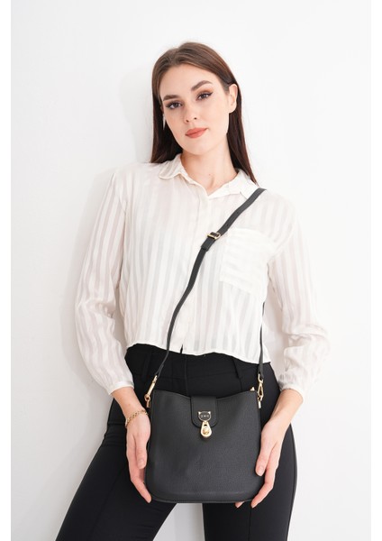 Kadın Kilit Kapamalı Üçbölmeli Çarpraz Askılı Omuz Çantası modelleri