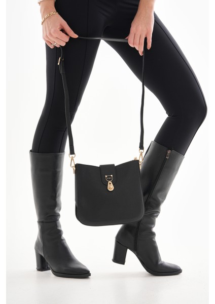 Kadın Kilit Kapamalı Üçbölmeli Çarpraz Askılı Omuz Çantası fırsatları