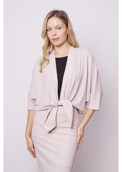 Kadın Likralı Delikli 1.sınıf Kumaş Dantel Yarasa Salaş Rahat Kesim Şık Hırka-Taş indirimleri