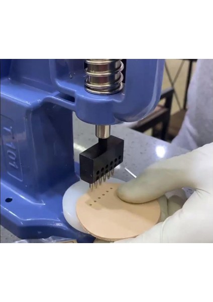Padova Sıralı Çok Delikli Vida Başlı Deri Zımbası 4mm Deri El Aleti Plastik Tabla modelleri